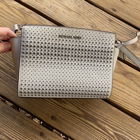 Michael Kors Handbags - Michael Kors crossbody